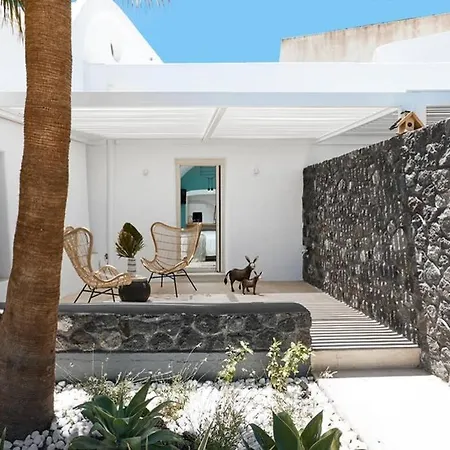 Casa Luz Pýrgos